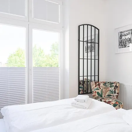 Johouse 02 Apartament *